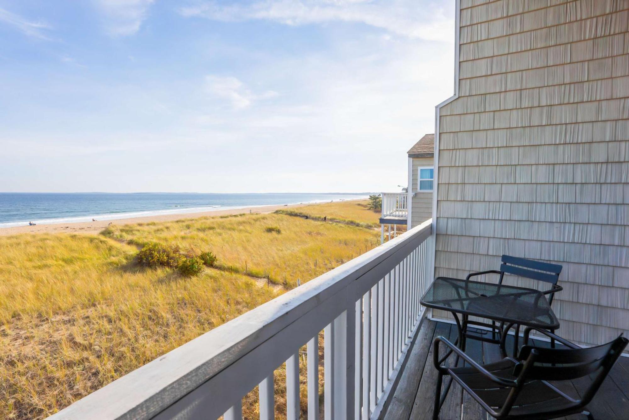 Waves Oceanfront Resort Old Orchard Beach Exterior photo